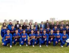 爱游戏-板球夜战：关东灰熊队读秒扳平胶东貔貅队，主帅临场妙招球迷期待下一战(狼队1比2扳回一球)