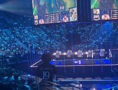 爱游戏体育-关于Faker回归赛场，连败首场状态亮眼，独行侠观众沸腾！的信息