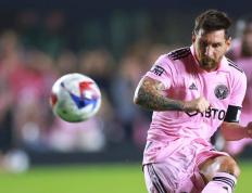 爱游戏体育-梅西迎来十五赛季高光表现，尤文图斯球迷沸腾！的简单介绍