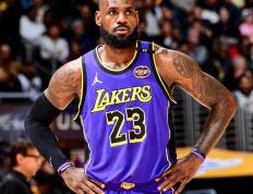 爱游戏-詹姆斯在独行侠比赛中高光表现，出色防守引发热议！的简单介绍