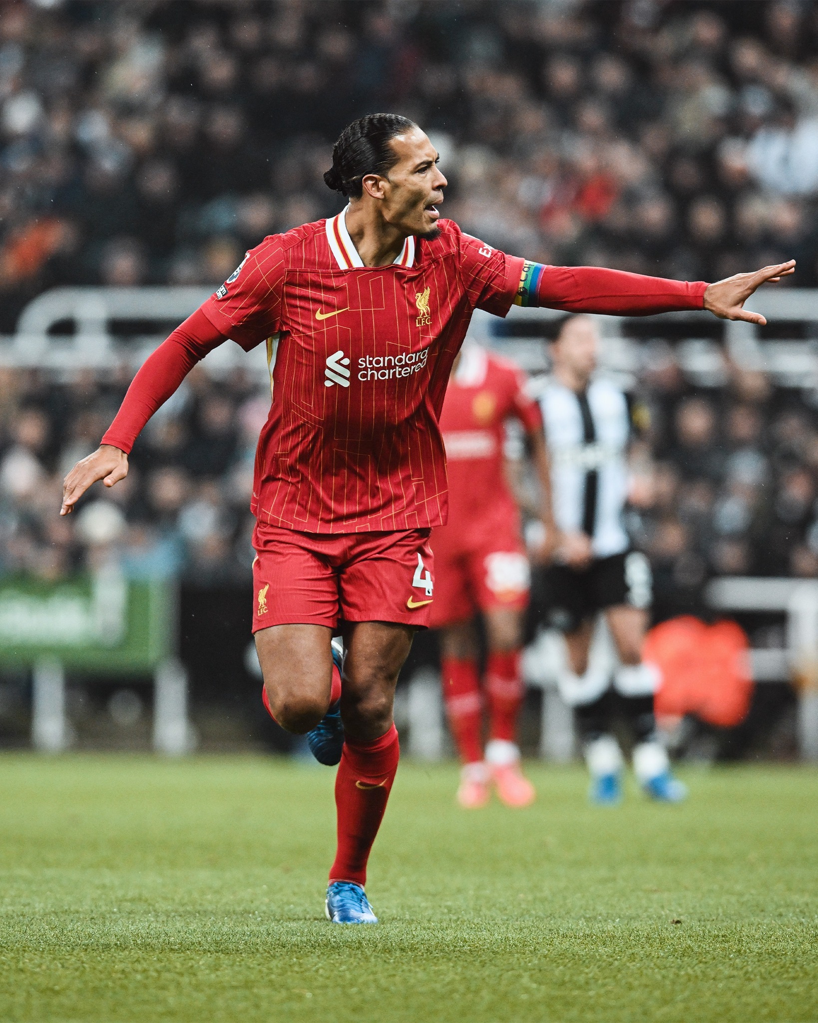 AYX-萨拉赫遭遇十五持续失利,利物浦教练压力巨大!观众掌声雷动的简单介绍