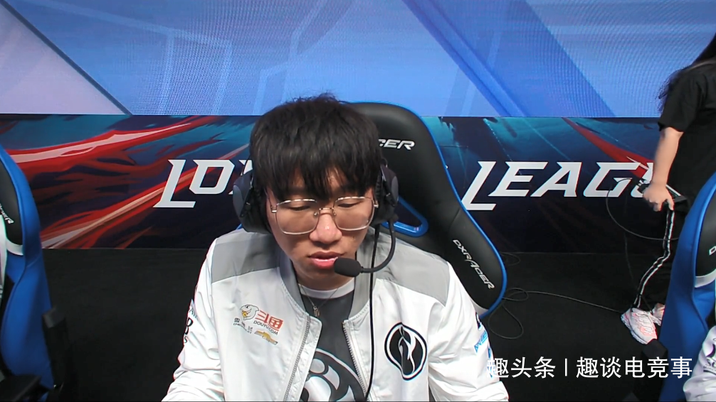 AYX-包含Ning迎来七赛季高光表现，TES球迷沸腾！的词条