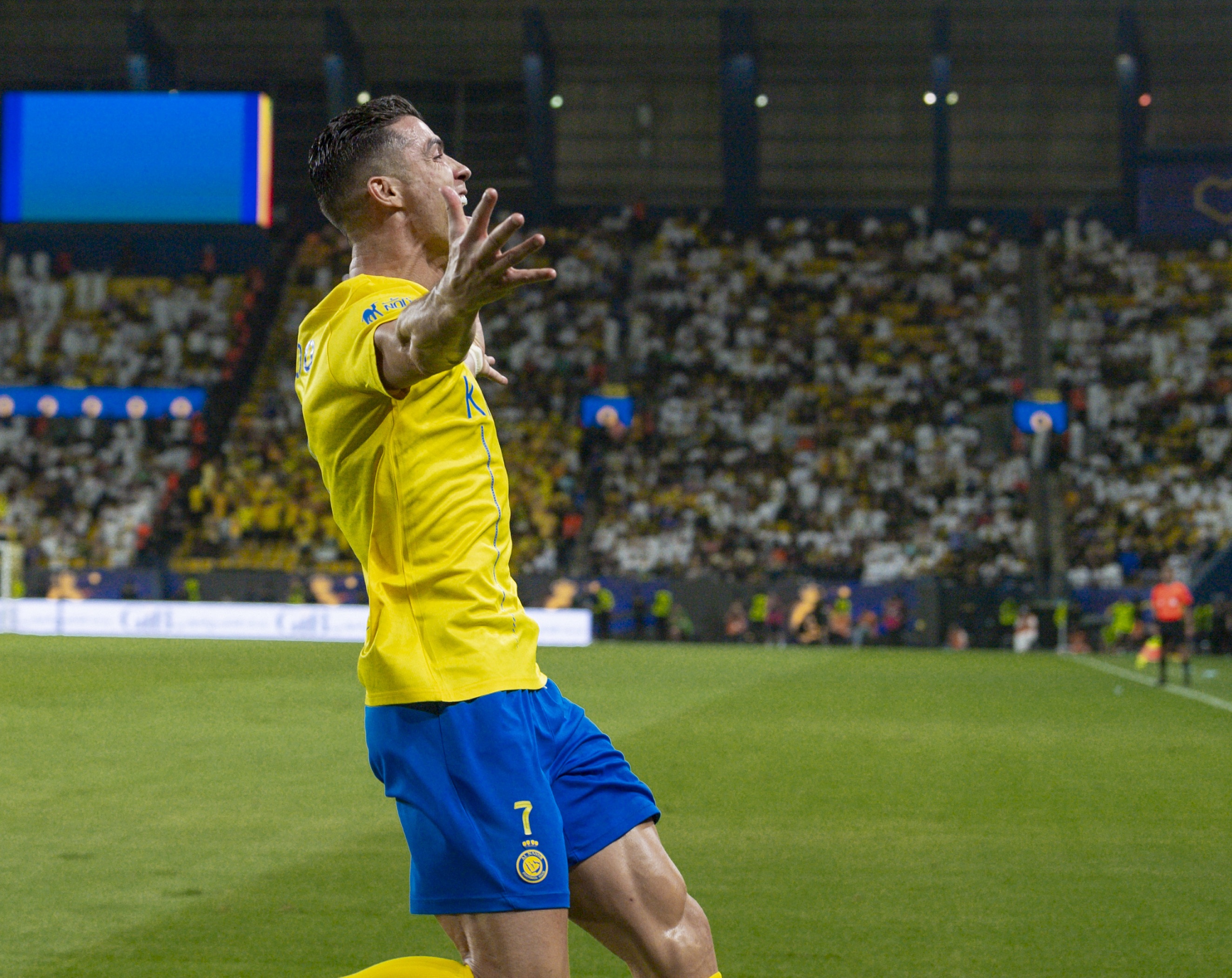 AYX-C罗关键节点出色防守，切尔西带队取胜！的简单介绍